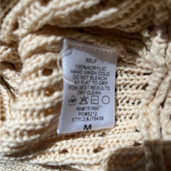 Storia Beige Crochet Cardigan with Floral Trim NWT - Picture 6 of 8